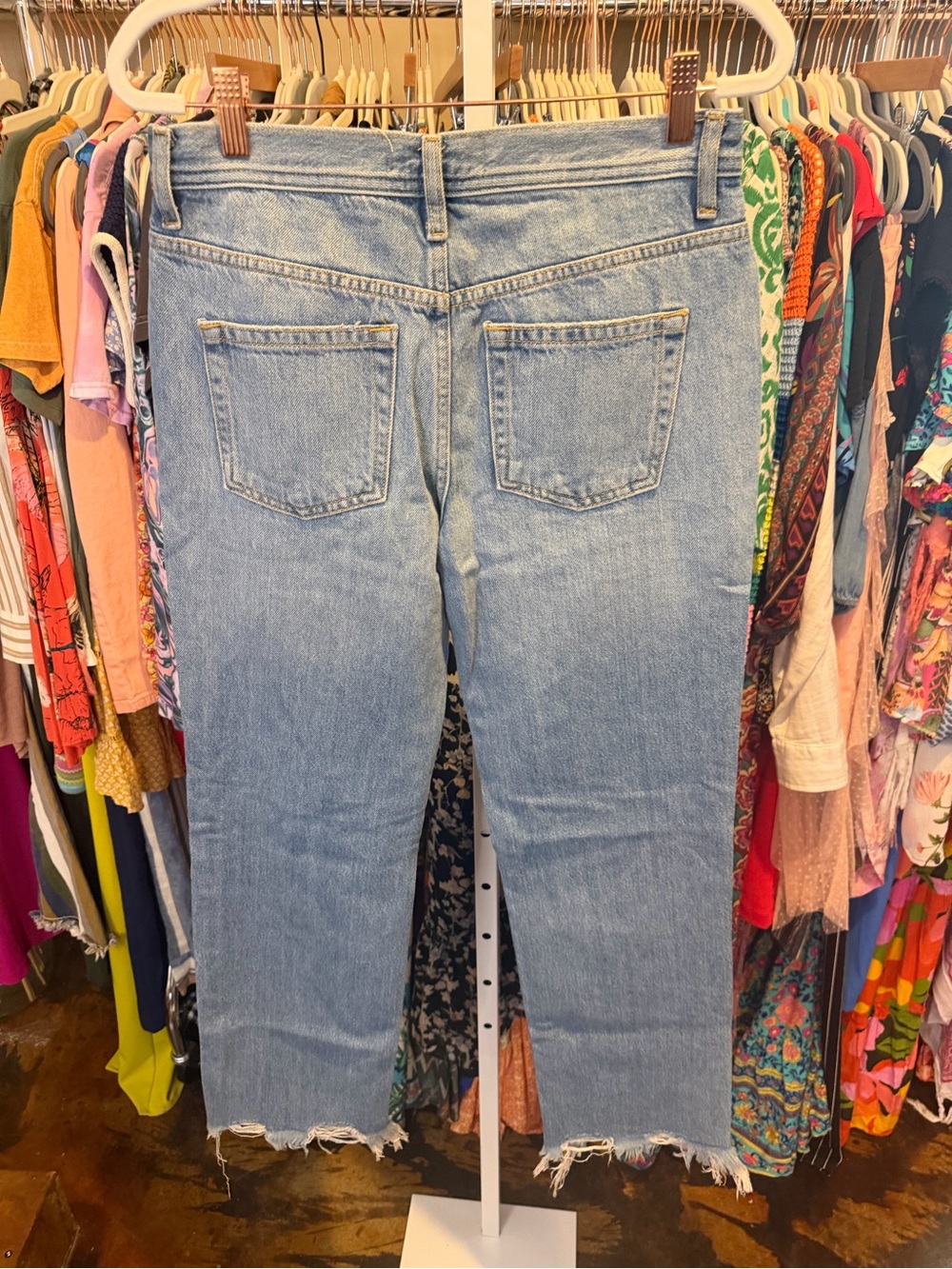NWOT Free People Maggie Mid Rise Light Blue Cropped Frayed-Hem Jeans - Picture 7 of 7